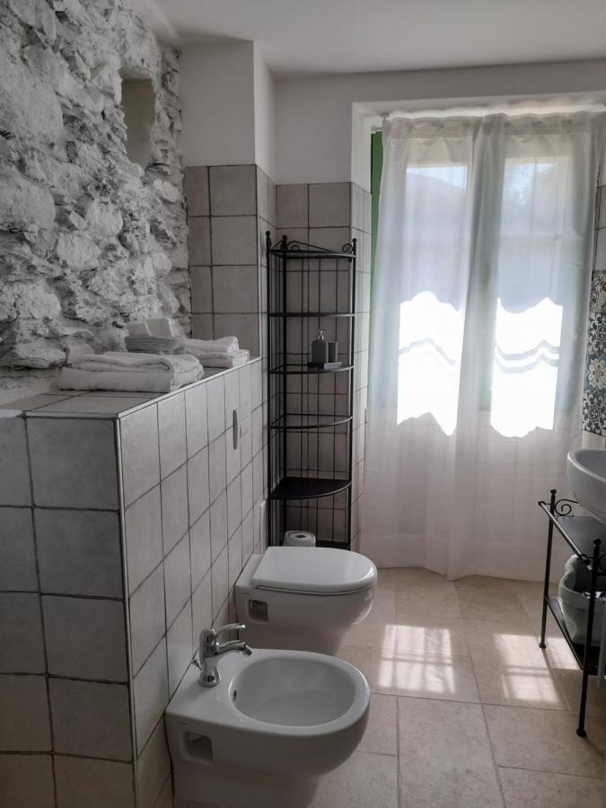 Ape Bianca - Appartamento Rosmarino Colico Bagian luar foto